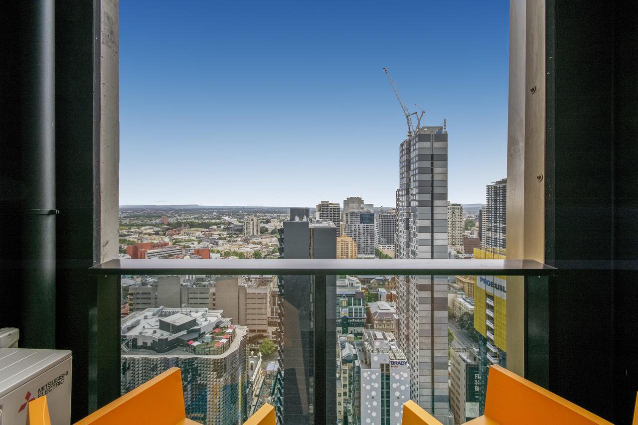 Melbourne Empire Apartments เมลเบิร์น ภายนอก รูปภาพ